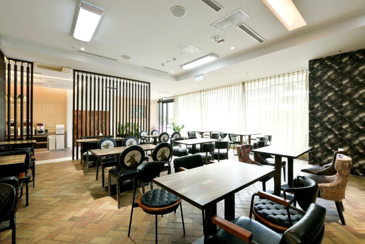 Hotel Champs Elysées Taichung Exterior foto